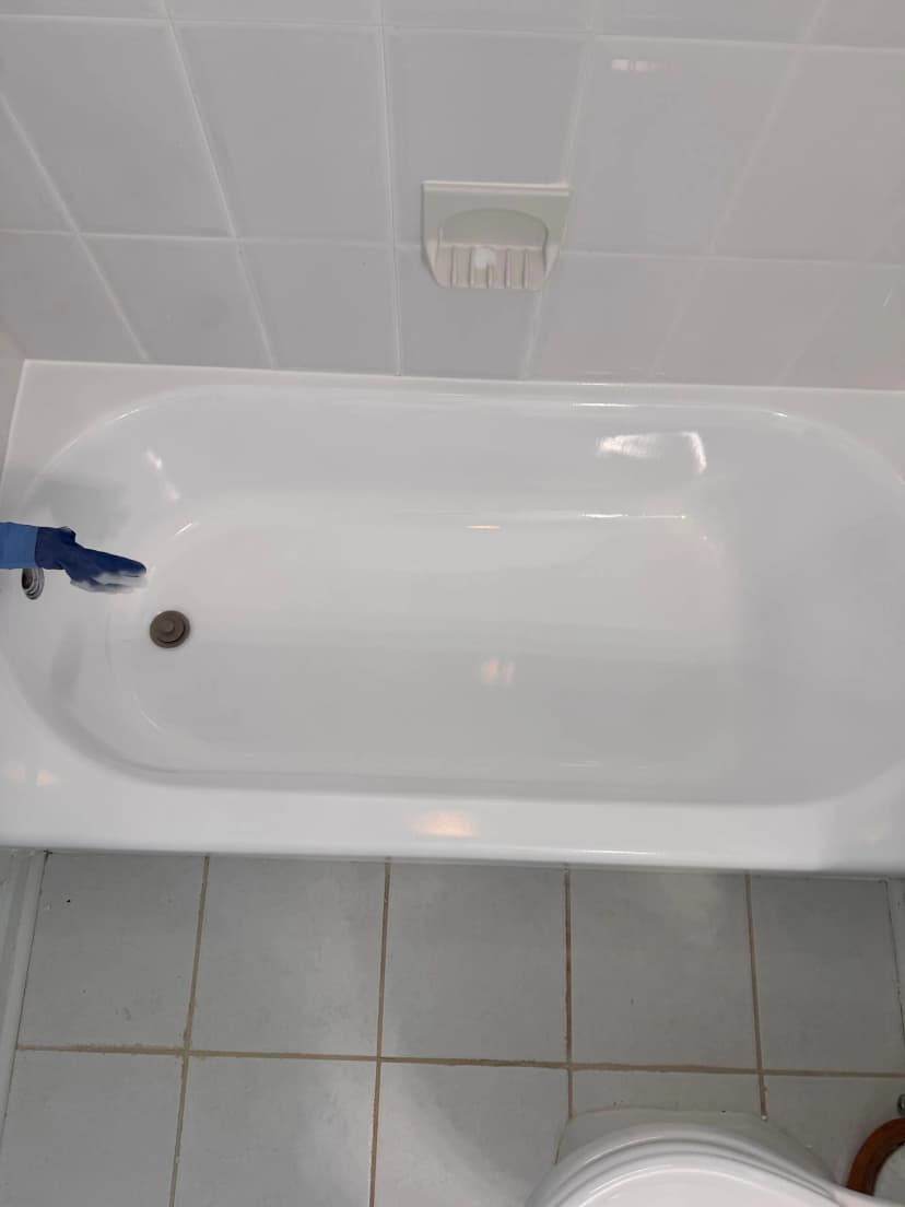 Professional bathtub and shower refinishing